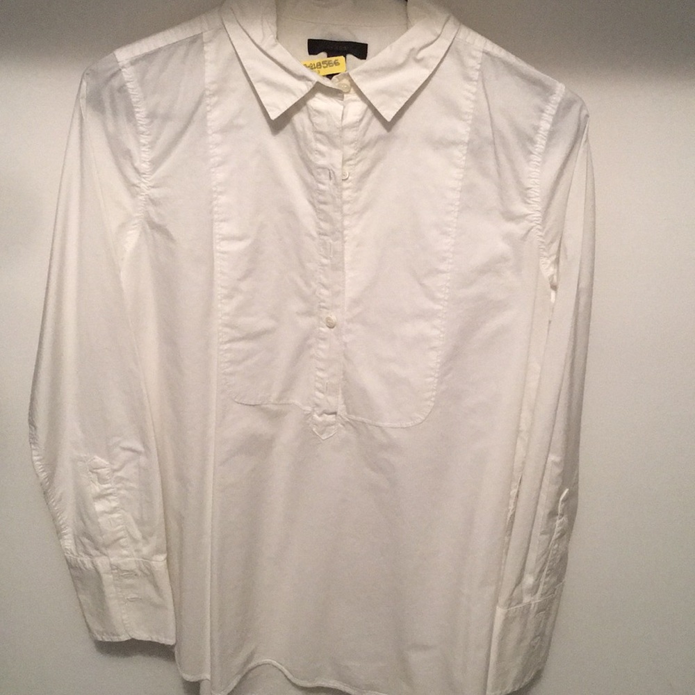 White long sleeve blouse